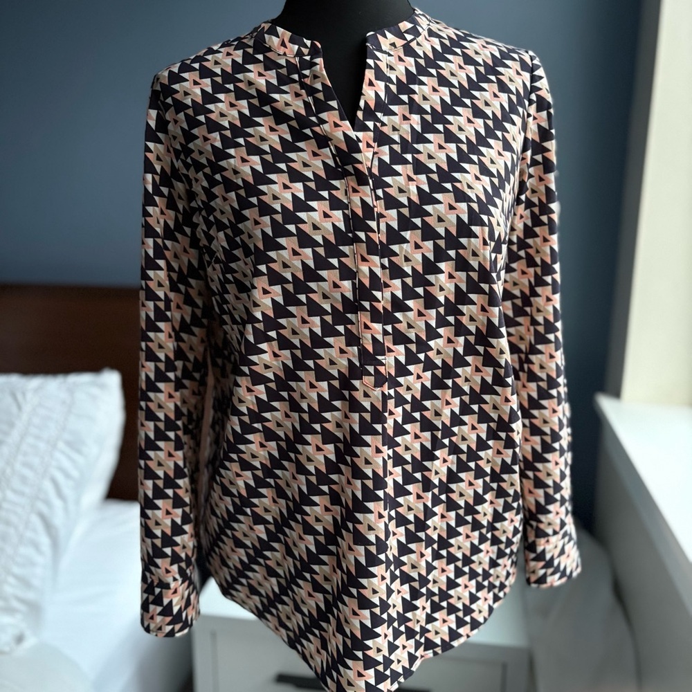 Talbots Geometric Pattern Long Sleeve V-Neck Blouse - Office Corpcore Work